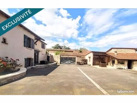 maison 6 pièces 158 m²