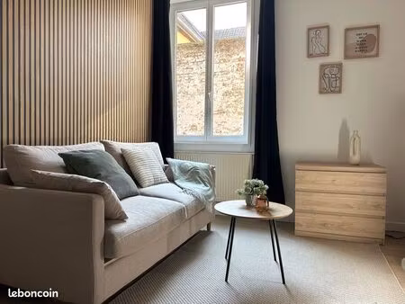 t2 meublé cosy avec décoration soignée – prêt à vivre