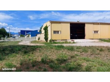 local d'activité  entrepôt 320m2