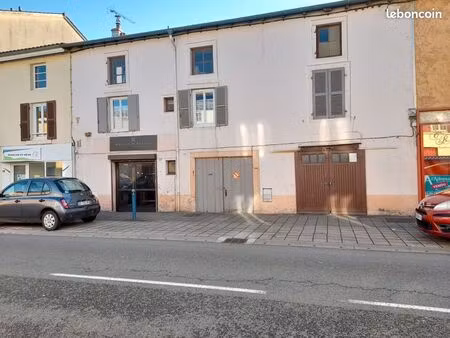 location local commercial à charnay les macon