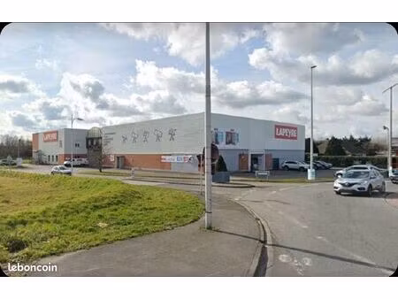 local commercial 470 m²