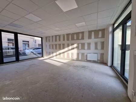local commercial 110m² a louer - toufflers