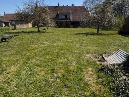 maison avec grand terrain dépendances et pré attenant