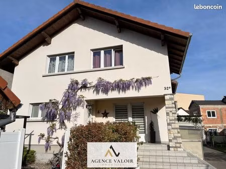 maison 5 pièces 126 m²