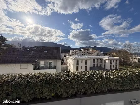 appartement 3 pièces 112 m²