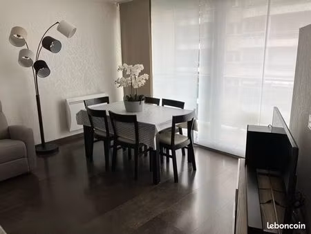 appartement t3 centre laval