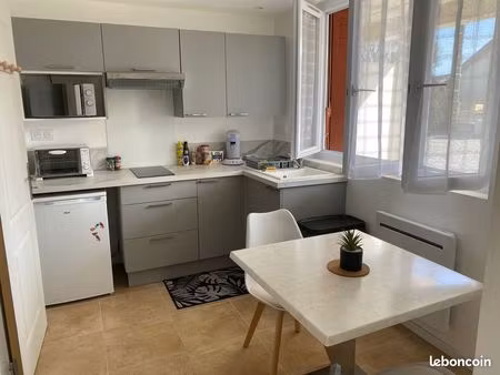 location studio meublé 26m² à 150m de l'enit