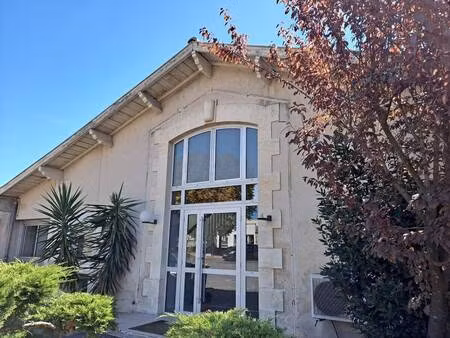 local d'activités à louer