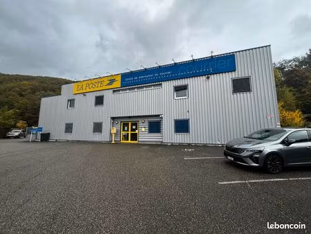 local d'activité 752 m²