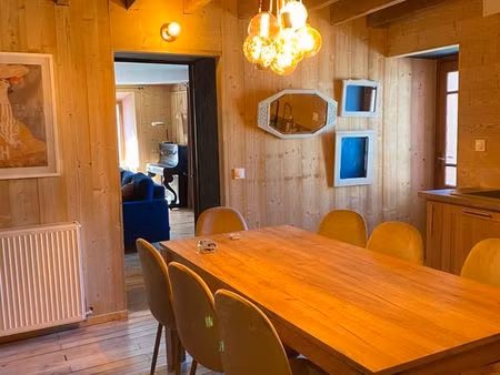 grande maison de village avec parking