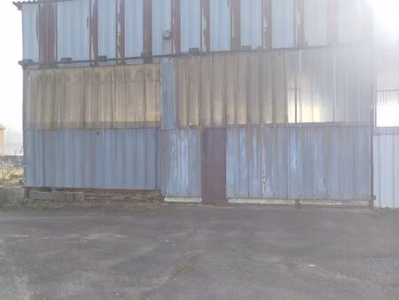 bâtiment hangar 100m2