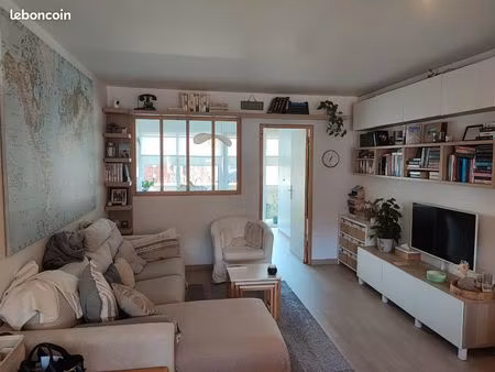 superbe 4 pièces entièrement rénové avec balcon – 73 77 m²