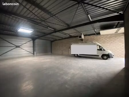 local indsustriel stockage cernay zi des pins 251 m2