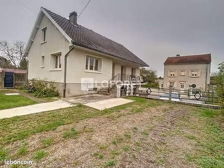 maison 5 pièces 93 m²