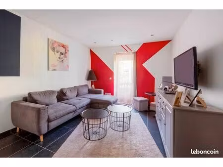 f4 duplex meublé 81 m2+ terrasse- secteur salengro