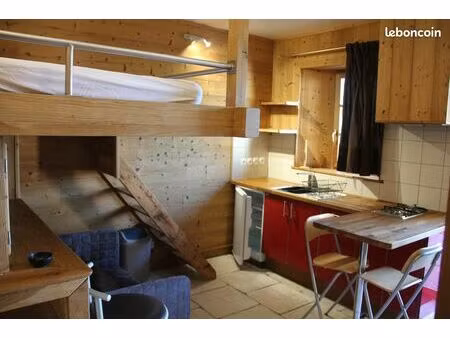 joli studio meublé proche plagne et bourg saint maurice