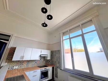 à louer – t2 rénové avec jardin privatif et garage