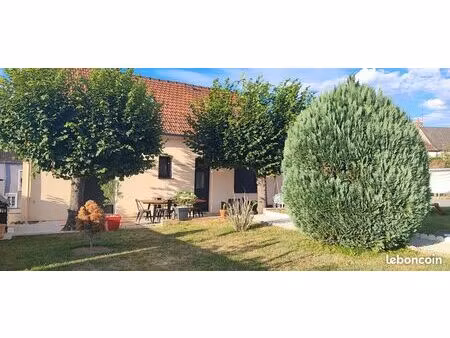 maison individuelle 110m2 - renovation energetique recente - terrain 900m2