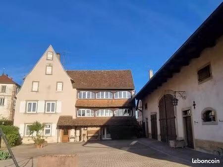 ancienne tannerie  en bordure de rivière  sur 21 67 ares
