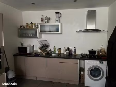 a louer une maison de ville de 115m2 yenne centre