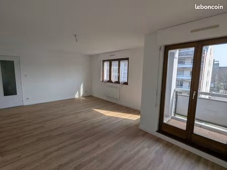 appartement 3-4 pièces 74m²