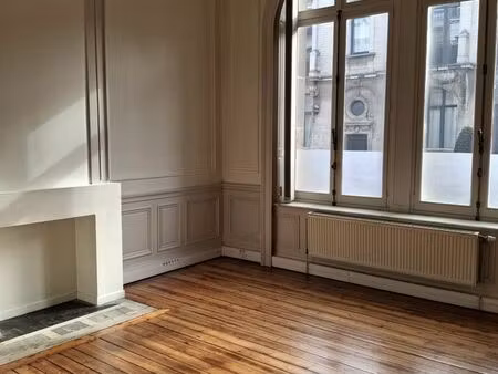 grand t2 tourcoing victoire