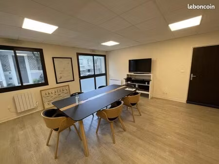 bureaux 142 m²