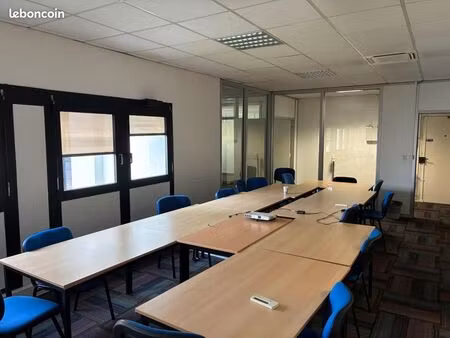 bureaux 216 m²