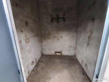 cave extérieure 4m2