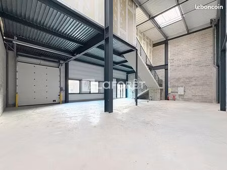 local 193 m² oissel