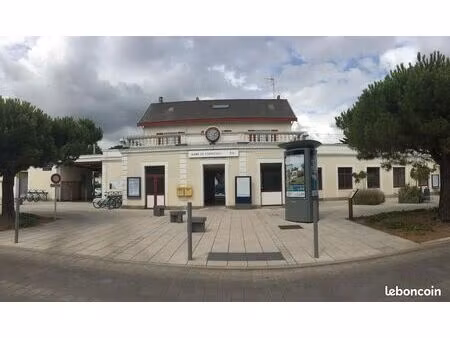 local d'activité 81 m²