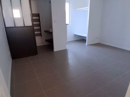 dispo dpe a. 170m2 5ch dont 2 suites au calme