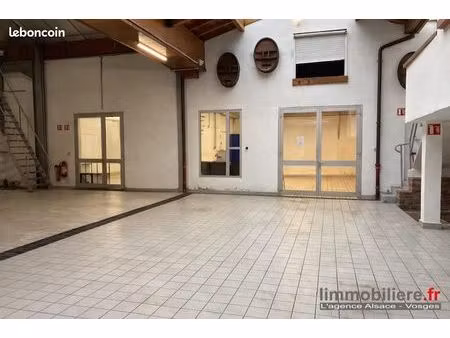 immeuble 950 m² ville