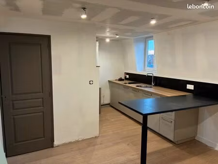 t2 au calme rénové - pas de frais d.agence