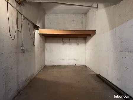 garage/box 15 m² annecy
