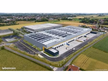 local logistique 22 152 m²