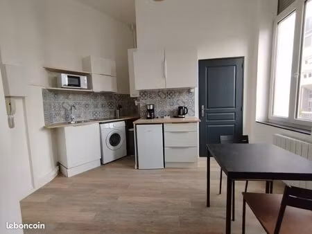 t2 gare 100% meublé immeuble sécurisé