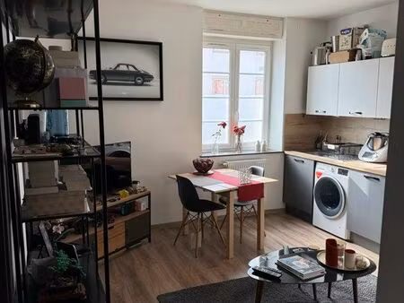 appartement 2 pièces dans rue calme