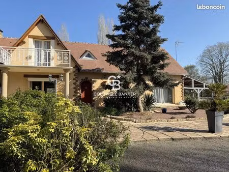 propriété 6 pièces 286 m²