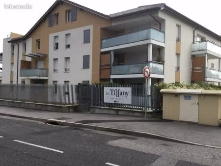 vend beau t2  à ville-la-grand