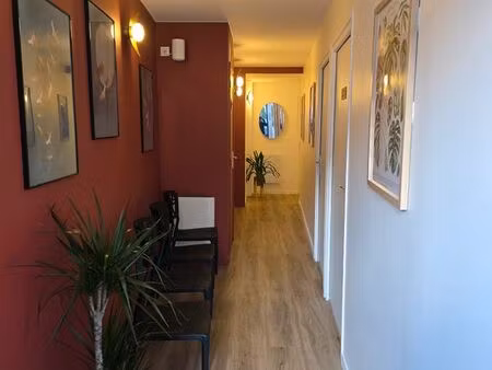 location bureau paramédical