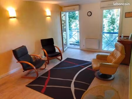 grand cabinet professionnel insonorisé 20 m² - avenue bollée (le mans)