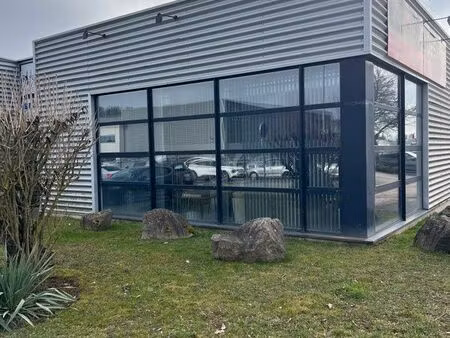 loue local commercial 230m2 eckbolsheim