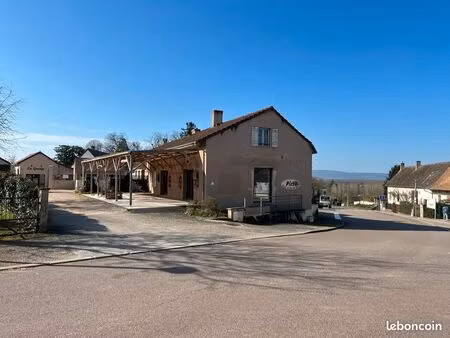 local commercial 134 m²