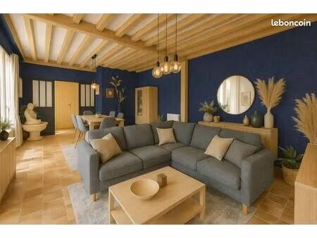 maison 8 pièces 144 m²