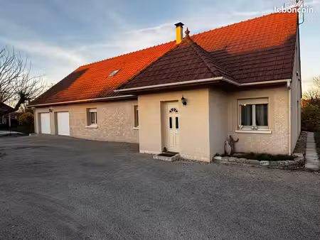 maison 8 pièces 185 m²