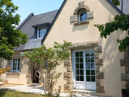 à vendre : maison familiale rénovée sur terrain d’1 hectare – saint-mars-sur-la-futaie (53