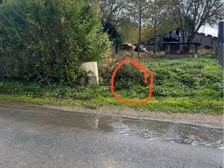 terrain constructible  viabilisé et avec permis de construire