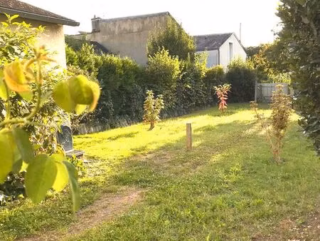 t2 rénové accès grand jardin