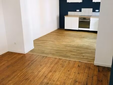 appartement 2chambres + 1 bureau